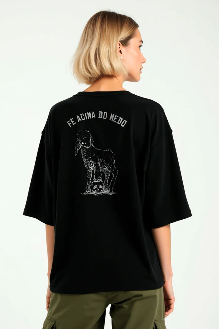 Camisa Oversized Fé acima do medo